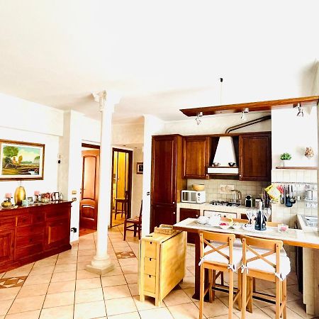 Апартаменты Charming House Roma Экстерьер фото