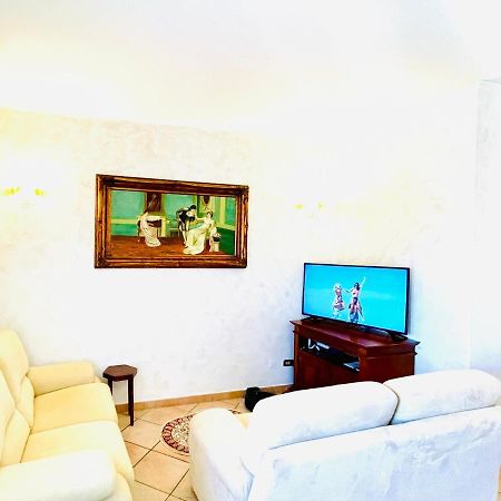 Апартаменты Charming House Roma Экстерьер фото